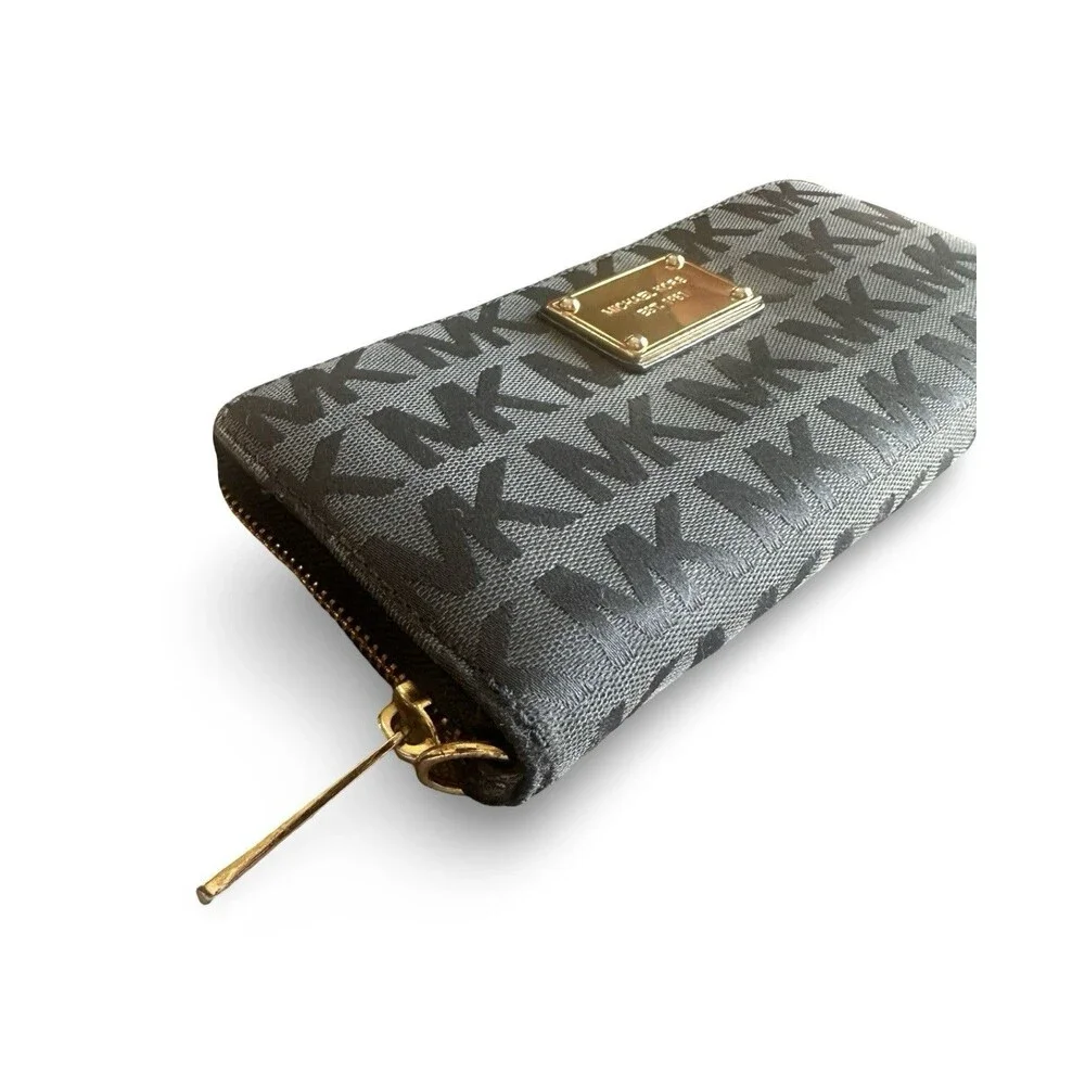 Michael Kors Jet Set Continental Travel Clutch Wallet XL Navy Blue